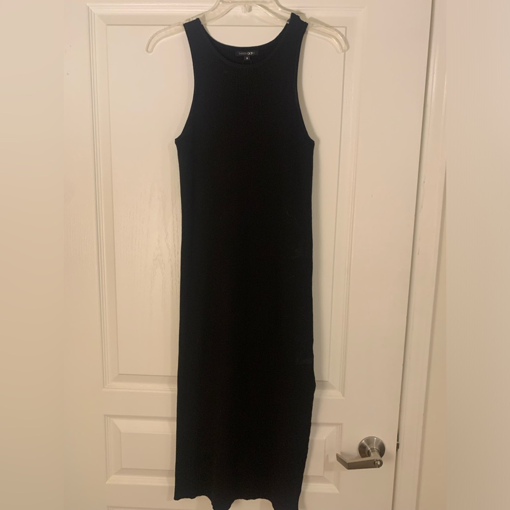 Black ribbed midi dress